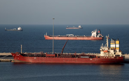 Tàu chở dầu vẫn né eo biển Hormuz, Biển Đỏ vì rủi ro an ninh