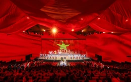 Vingroup tặng 50% giá vé show Đất nước thiên hùng ca