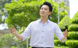 Nguyễn Phi Hùng nghẹn lòng hát 'Đón anh về' tri ân anh hùng liệt sĩ