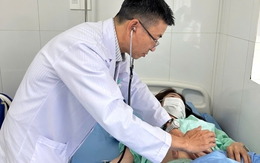 84 người đau bụng, nôn ói phải nhập viện sau khi ăn bánh mì