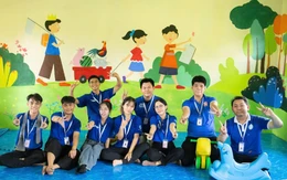 Áo xanh tình nguyện TP.HCM giữa vòng tay bạn bè Lào