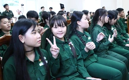 98 'chiến sĩ nhỏ' TP.HCM khởi động cùng học kỳ trên biển