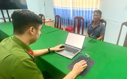 Người đàn ông bị khởi tố vì cản trở khai thác cát trên sông Hậu ra đầu thú