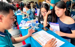 Bộ GD-ĐT hướng dẫn quy đổi điểm xét tuyển 2026: Phải dựa trên bách phân vị, không làm kiểu 'bắc cầu'