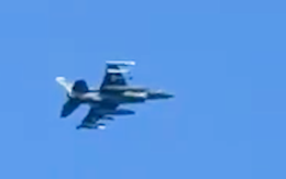 Video tiêm kích F-16 xuất kích chặn máy bay lạ gần nơi ông Trump chơi golf 