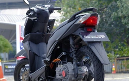 Biến xe máy xăng thành xe điện chỉ trong 2 giờ, chạy 90km/sạc