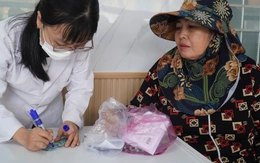 Người dân miền Tây ngồi ở nhà vẫn được lấy mẫu xét nghiệm