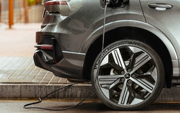 Michelin ra mắt 2 dòng lốp mới ở Việt Nam, tương thích từ xe VinFast đến Mercedes