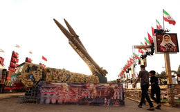 Cố vấn Iran dọa kéo dài chiến tranh với Mỹ đến khi ông Trump mãn nhiệm