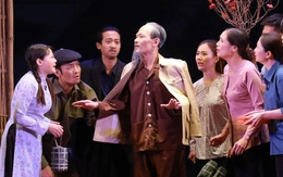 ‘Bác Hồ một tình yêu bao la’ đến Lào và Thái Lan