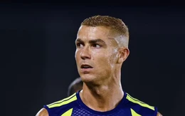 Giao diện khác lạ của Ronaldo sau khi cưới vợ