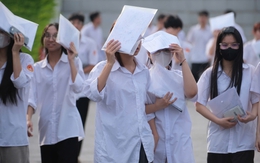 Đề toán thi lại tốt nghiệp ở trường chuyên Tuyên Quang: Phân hóa tốt, gắn với thực tế