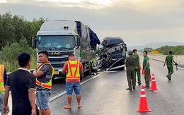 Xe khách tông xe tải trên cao tốc Phan Thiết - Dầu Giây, 1 người nước ngoài tử vong