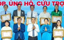 TP.HCM vinh danh những người thắp sáng tinh thần ‘vì cả nước, cùng cả nước’
