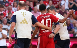 Sao Bayern Munich suýt xỉu trên sân vì nắng nóng