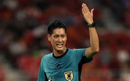 Trọng tài người Nhật từng rút 345 thẻ vàng, 10 thẻ đỏ bắt chính trận Việt Nam - Malaysia