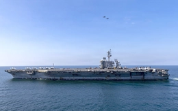 Tư lệnh CENTCOM lên tiếng về sự cố trên tàu USS Abraham Lincoln
