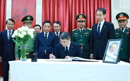 Thủ tướng Lê Minh Hưng viếng nguyên Thủ tướng Trung Quốc Chu Dung Cơ