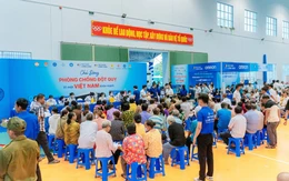 Vĩnh Long: Hơn một ngàn người dân được khám sức khỏe, tầm soát đột quỵ và phát thuốc miễn phí