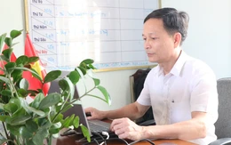 Vượt mọi khó khăn, thầy hiệu trưởng đưa chuyển đổi số lên trường rẻo cao