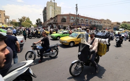 Iran phản ứng sau khi ông Trump nói Tehran đề nghị ngừng tấn công