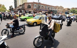 Iran phản ứng sau khi ông Trump nói Tehran đề nghị ngừng tấn công