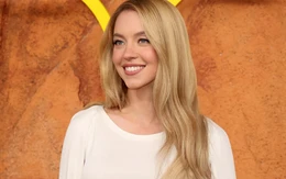Sydney Sweeney đâu chỉ mặc gợi cảm