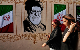 Iran dọa đáp trả 'tàn khốc' các đòn trừng phạt của Mỹ