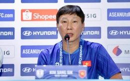 HLV Kim Sang Sik: 'Việt Nam tự tin vì đã từng nâng cúp tại Thái Lan'