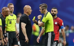 Tố FIFA 'ưu ái Messi', HLV và cầu thủ Ai Cập đối mặt án phạt nặng