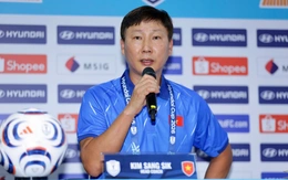 HLV Kim Sang Sik: 'Việt Nam chiến đấu với lòng kiêu hãnh và khát khao vô địch'