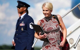 Hé lộ 2 lá thư 'tâm tình' với thần tượng Trump của nữ trợ lý trẻ Natalie Harp