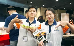 Sinh viên biến cây bần, làng gốm thành những chuyến du lịch 'lạ'