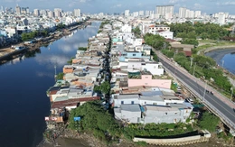 Toàn cảnh bờ Nam kênh Đôi: Hàng ngàn căn nhà chông chênh chờ giải tỏa