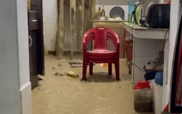 Mưa lớn gây sạt lở, nước tràn vào nhà dân ở Quảng Ninh