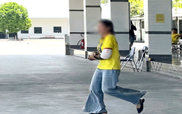 Nhân viên làm khổ trung tâm vì clip vui lạ 'thi bằng lái ô tô bằng một tay'