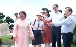 Đại sứ Trung Quốc thích thú tham quan cảnh đẹp tại Khu du lịch Quốc gia Núi Bà Đen