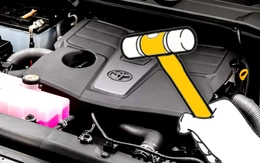 Toyota dùng búa đập xe để xác định động cơ có hỏng không