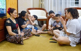 Mưa trút nước ở Lạng Sơn, bộ đội đến đón dân, nhiều nhà khách mở cửa 'chăn ấm nệm êm' miễn phí
