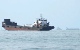 Iran dọa tịch thu tàu vi phạm quy định quá cảnh tại eo biển Hormuz