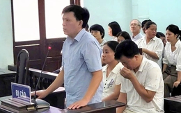 Cựu Phó chánh tòa và cựu Phó viện trưởng Viện Kiểm sát nhân dân TP Huế lãnh án vì nhận hối lộ