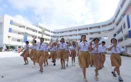 Ngôi trường THPT công lập ở TP.HCM 'đẹp như trường quốc tế', có nhà thi đấu, hồ bơi