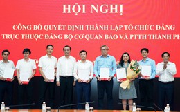 Trao quyết định thành lập và nhân sự Đảng bộ bộ phận Báo điện tử Tuổi Trẻ