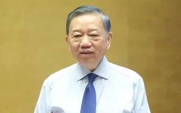 Bộ Chính trị định hướng phát triển tổ hợp du lịch - mua sắm hoạt động cả ngày và đêm