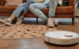 Chồng thắng kiện nhờ robot hút bụi nhưng lãnh án tù vì quay lén