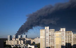 Drone Nga tập kích kho hàng ở Kiev, ít nhất 27 người chết