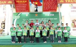 Trao tặng bể bơi và lớp dạy bơi mô hình điểm tại tỉnh Bắc Ninh
