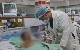 Bị ong vò vẽ đốt 150 vết trong lúc đi bắt cá, người đàn ông suy đa tạng