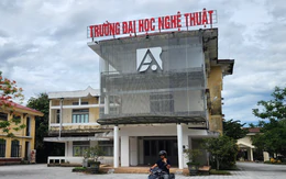 Chứng chỉ tiếng Anh được bộ công nhận nhưng Trường đại học Nghệ thuật vẫn lắc, làm sinh viên hoang mang