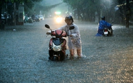 Hà Nội cùng nhiều tỉnh phía Bắc mưa lớn, cảnh báo ngập lụt, lũ quét, sạt lở đất